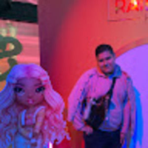 Meet your Posher, Luis